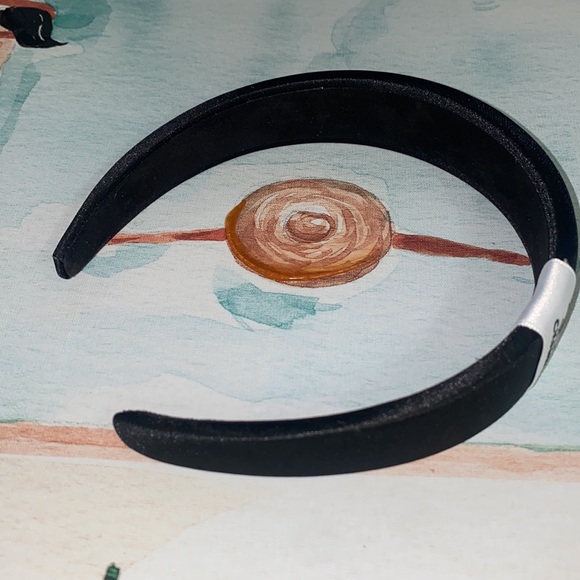 Stylish 💞 Headband - Picture 3 of 4